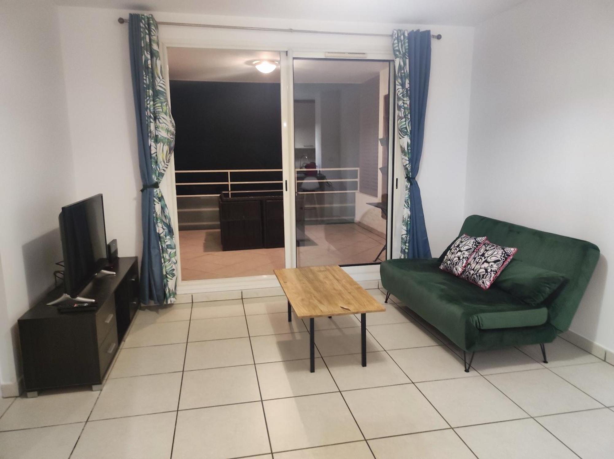 Le Nid Oceanique ! Appart T2 Avec Terrasse, Vue Mer Et Parking Prive En Sous Sol, Proche Du Centre Ville De Saint Gilles Les Bains Ngoại thất bức ảnh